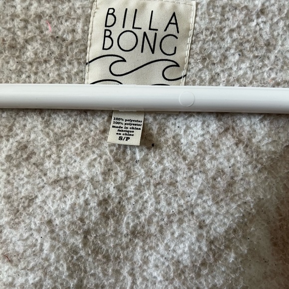 Super warm and fuzzy Billabong jacket - Picture 5 of 7